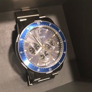 Geneva Men’s Blue Dial Silver Tone Bracelet Watch
